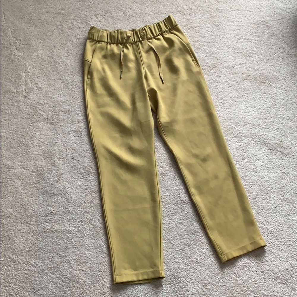 Lululemon Mustard Yellow On The Fly Pant 25”